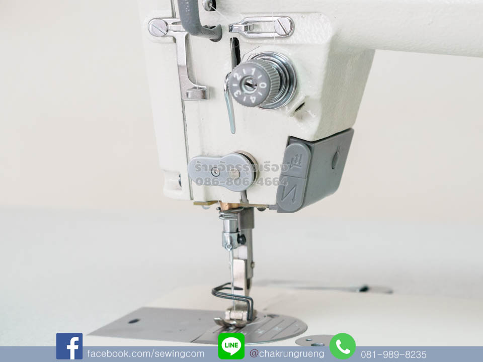ปุ่มเย็บช้า 1 ฝีเข็ม และปุ่มเย็บย้ำ